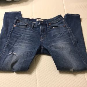 EUC Madewell Distressed 9” High Riser